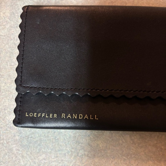 Loeffler Randall Everything Preppy Minimalist Scalloped Quiet Luxury Wallet - Picture 5 of 9